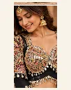 04_blouse_closeup.webp