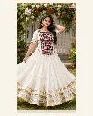 02_white_variant_front.webp