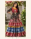 04_posed_full_view.webp