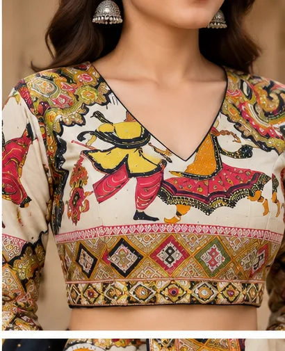 04_blouse_closeup.webp