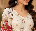 04_blouse_closeup.webp