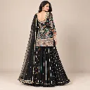 02_back_view.webp