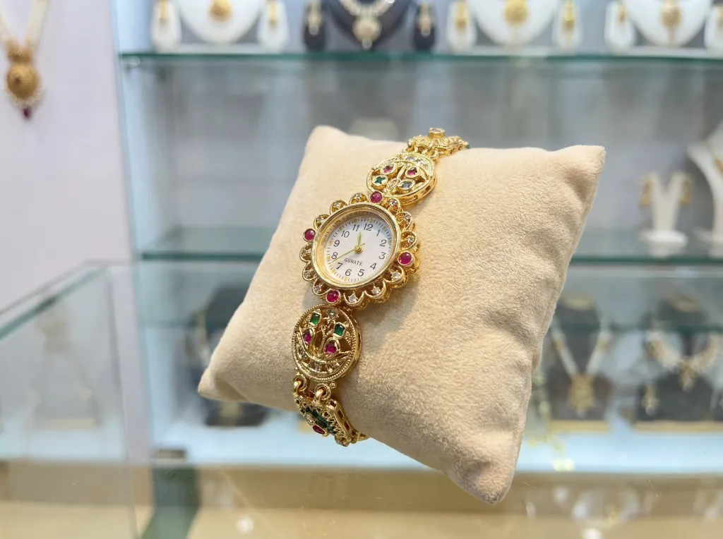 create an image of this watch for showcase-1.webp